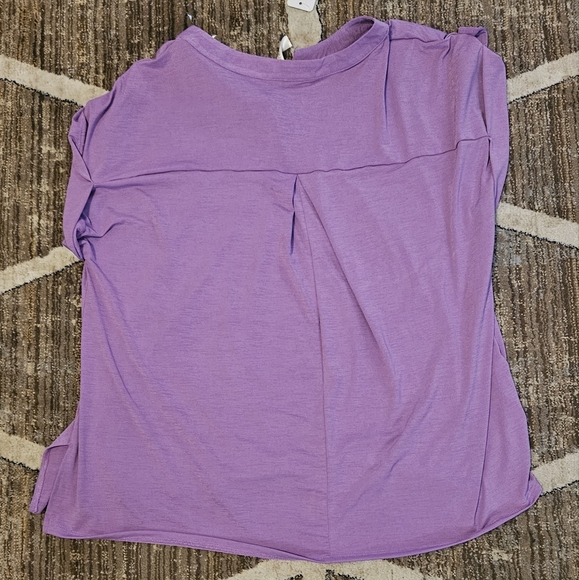 Dear Scarlett purple top - Picture 2 of 2